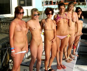 a group of texas college coeds flashing pussy at the harbour
