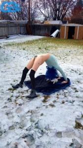 cold winter in canda, naked outdoors cosplay with blue bunny elena