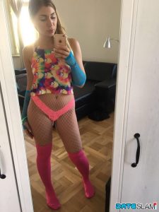 Eden a  just 20 years old  horny YOGA BITCH Amateur SLut from Ripon doing sexy pussy selfies in prague